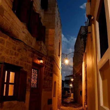 Vila The Three Story Old Town House Rhodes City Exteriér fotografie