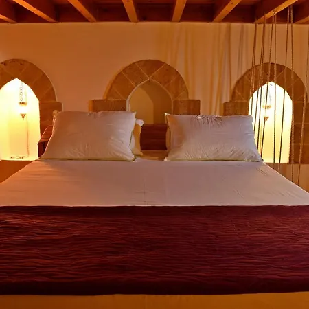 Vila The Three Story Old Town House Rhodes City Exteriér fotografie